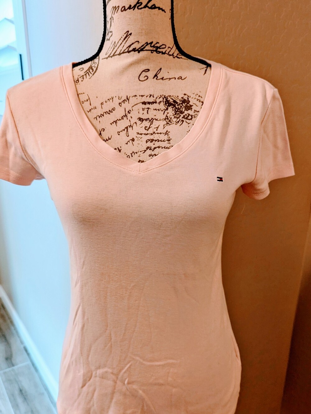 Tommy Hilfiger Light Pink V-Neck Dress Tee Small Petite